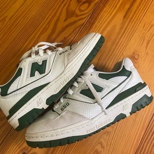 SOLD - New Balance 550 white and green with box